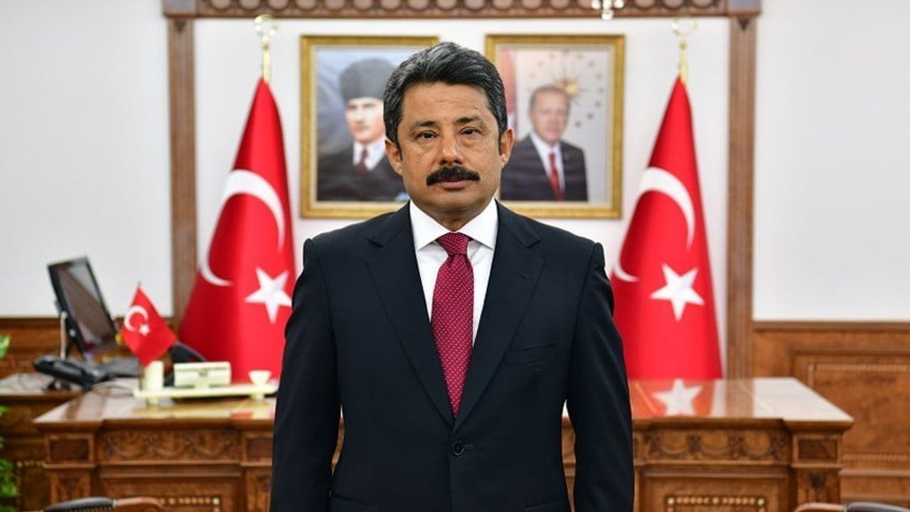 Kırşehir valisi Demiryürek: "Türk milleti, millî iradenin üzerinde hiçbir gücün olamayacağını tüm dünyaya gösterdi"
