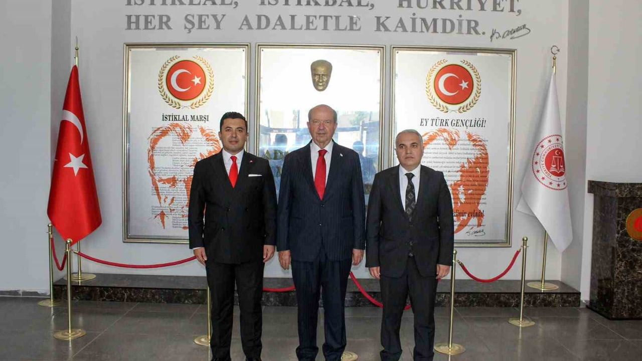 KKTC 5. cumhurbaşkanı Ersin Tatar Anamur adalet sarayını ziyaret etti