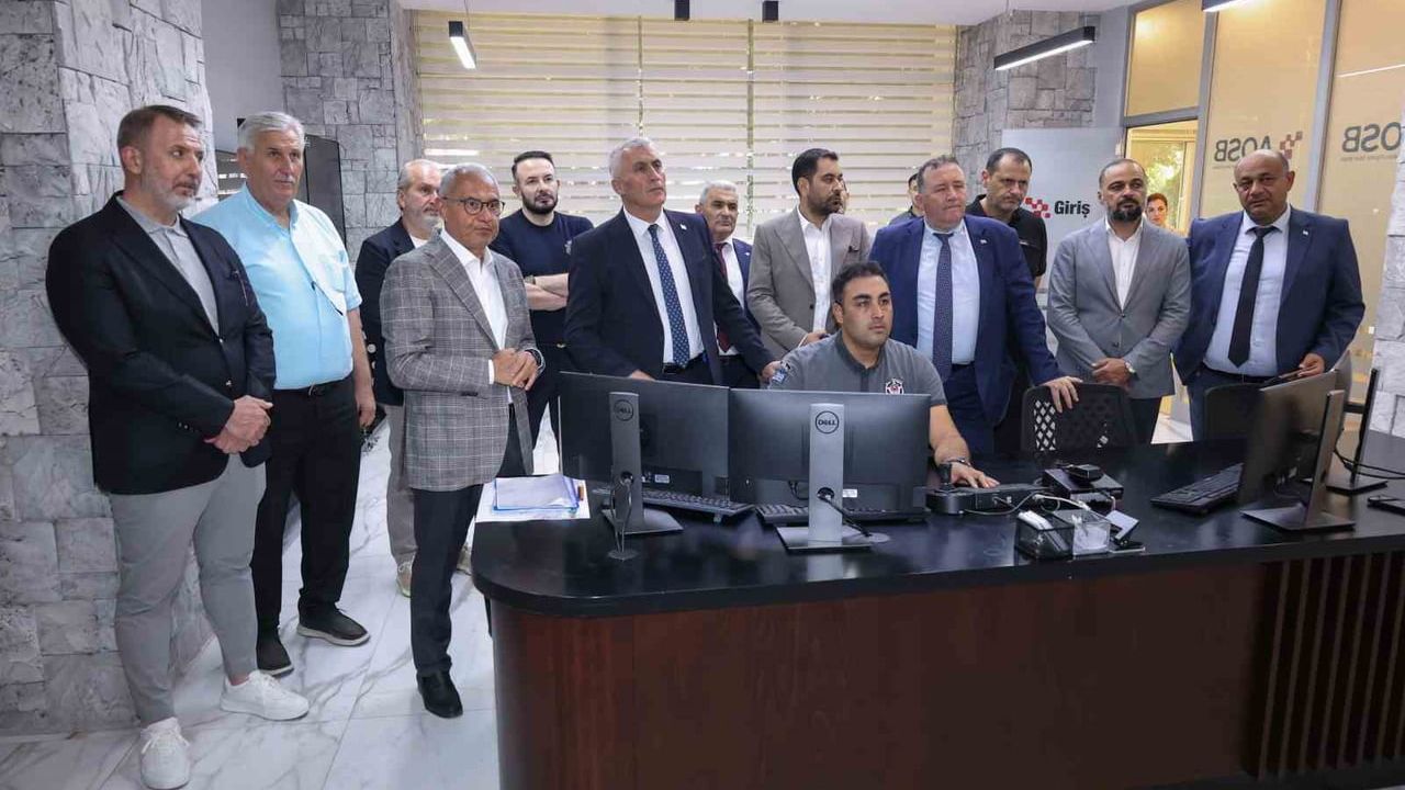 KKTC heyeti AOSB'nin dijital altyapısını yerinde inceledi