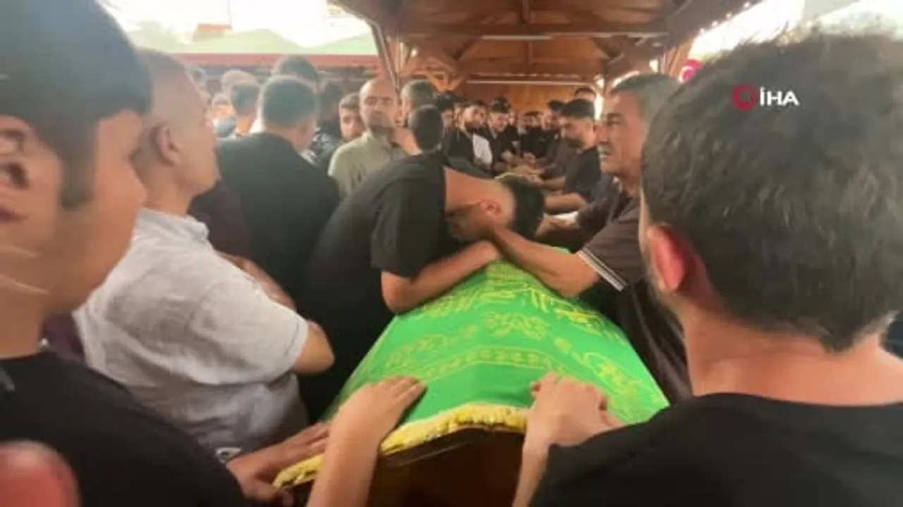 Kocaeli'de kaza: baba ve oğul toprağa verildi, gencin 3 ay sonra düğünü vardı