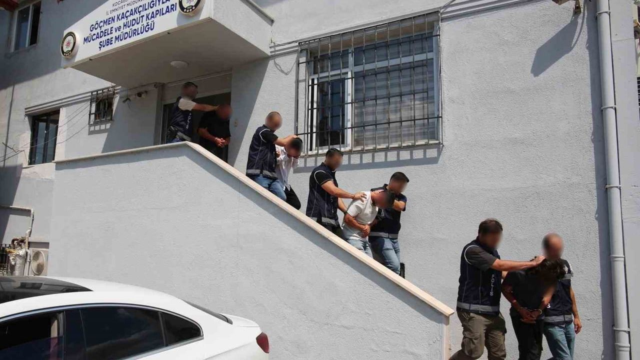 Kocaeli merkezli üç ilde göçmen kaçakçılığı operasyonunda dokuz tutuklama