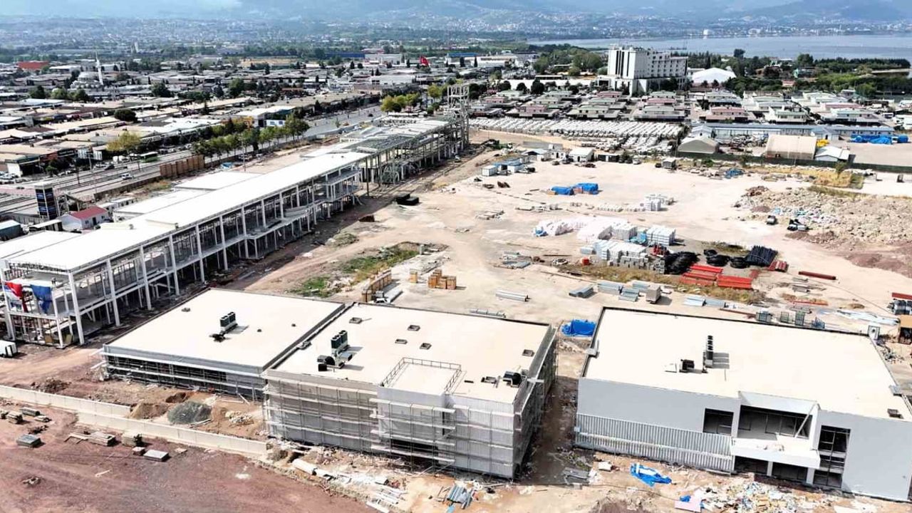 Kocaeli sosyal yaşam merkezinde eş zamanlı çalışmalarla yüzde 60 ilerleme