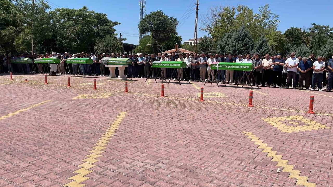 Konya'da defnedilen beş kişilik ailenin acı vedası