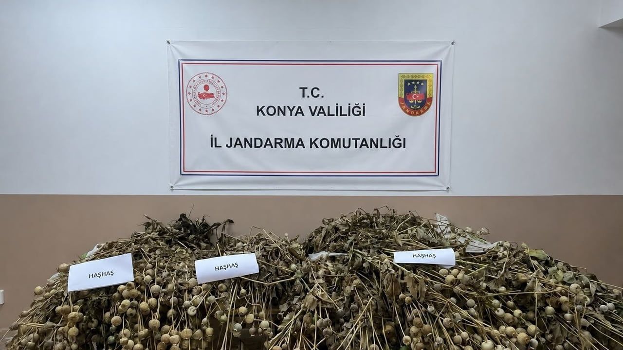 Konya'da jandarmadan uyuşturucu operasyonunda 5 kişi tutuklandı