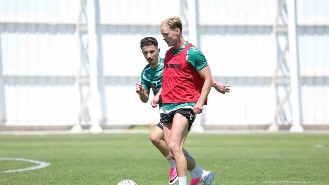 Konyaspor yeni sezon hazırlıklarına Konya'da devam ediyor