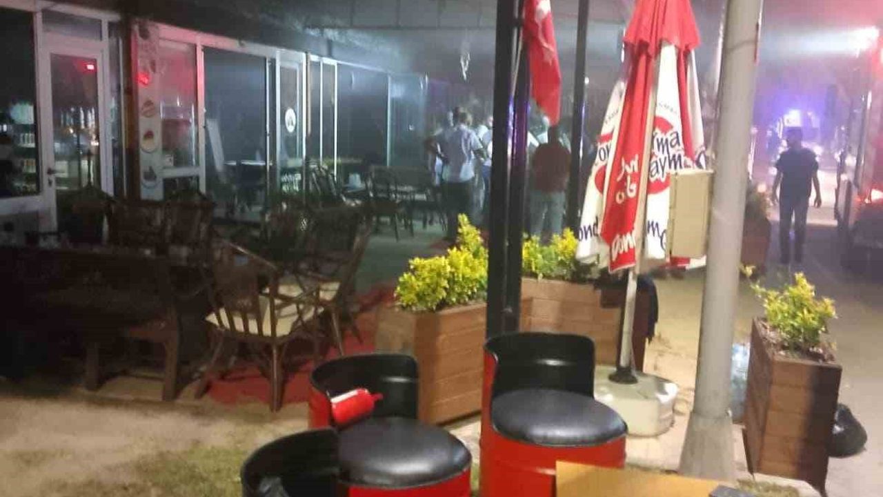 Körfez'de kafenin mutfağında çıkan yangın maddi hasara yol açtı