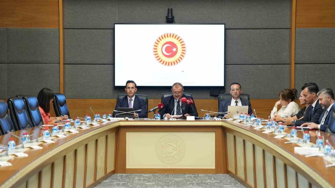 Koruma çerçevesini genişletme: RTÜK akıllı işaretler ve yapay zekâ ile çocuklara odaklandı