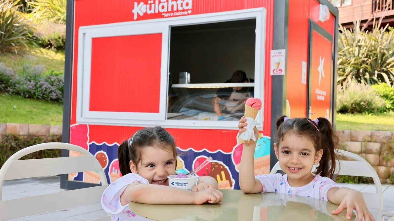 Küçükçekmece Belediyesi'nden yaza özel tatlı hizmet: 'Külahta' açıldı