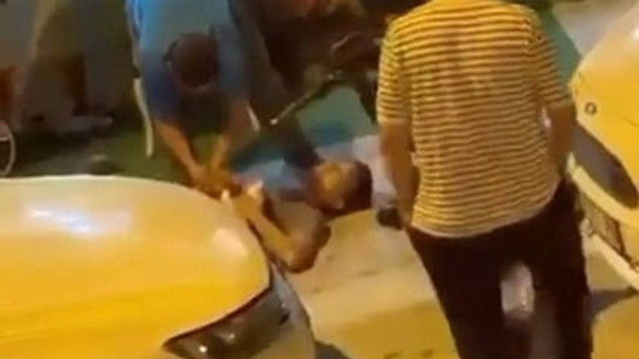küçükçekmece'de tatlı almak için sokağa çıktı, bıçaklı saldırıyla yaşam savaşı verdi