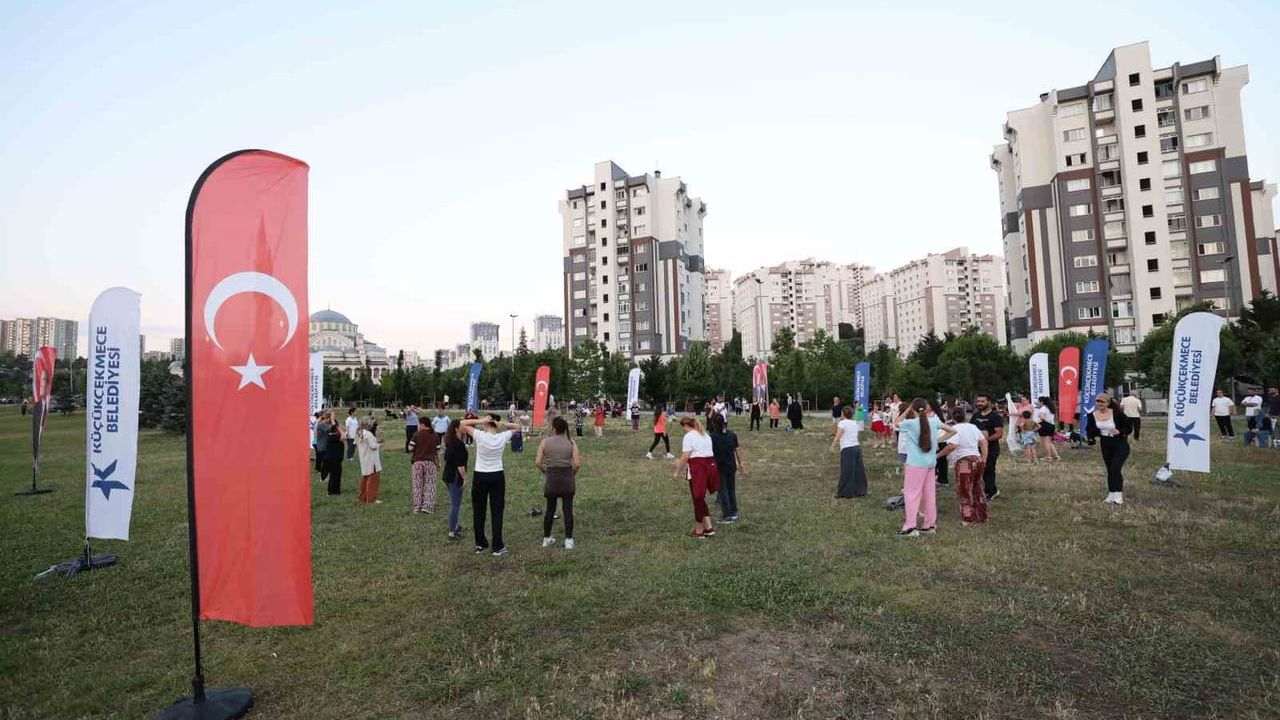Küçükçekmece hareketleniyor: antrenör eşliğinde açık hava sporları ücretsiz