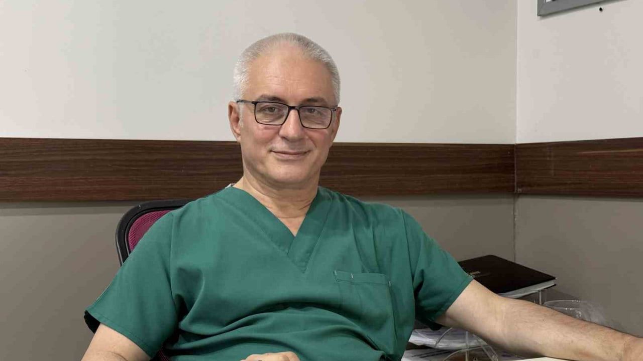 Kulağından 'kelebek' çıktı: 'hareketliydi, doğaya bıraktık'