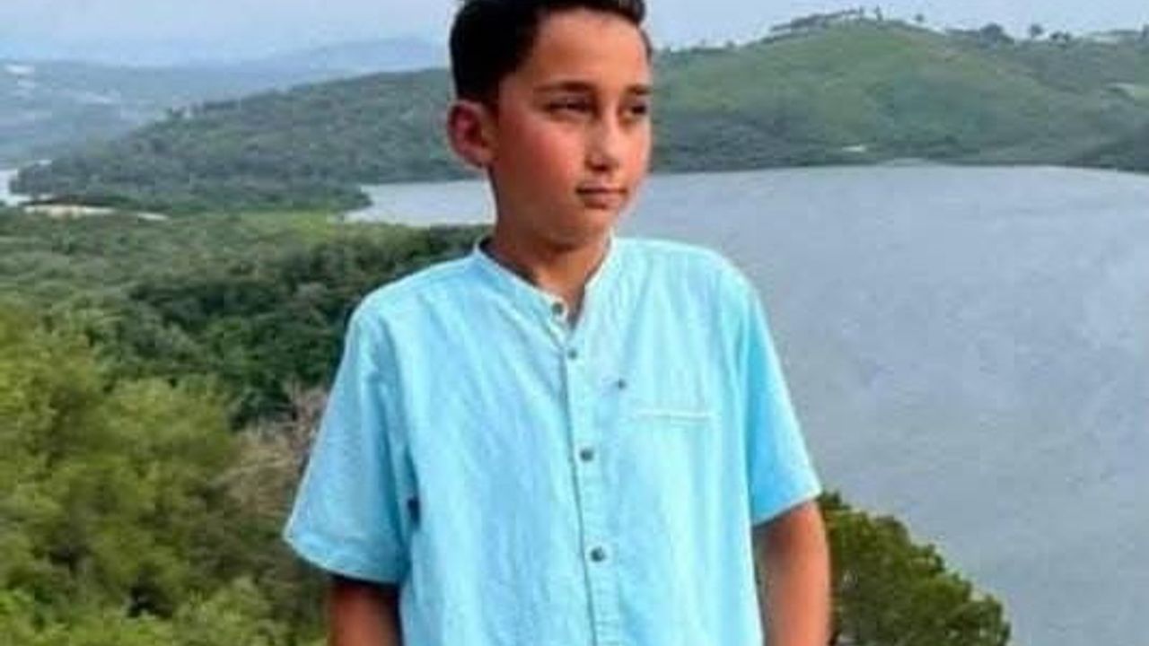 Kuşları izlerken düşen çocuk hastanede yaşamını yitirdi