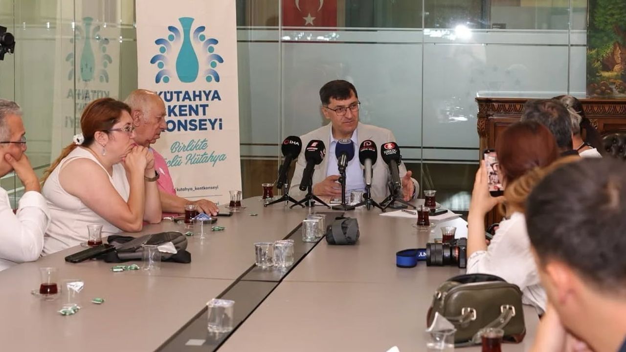 Kütahya Belediyesi'nin üç aylık faaliyetleri değerlendirildi