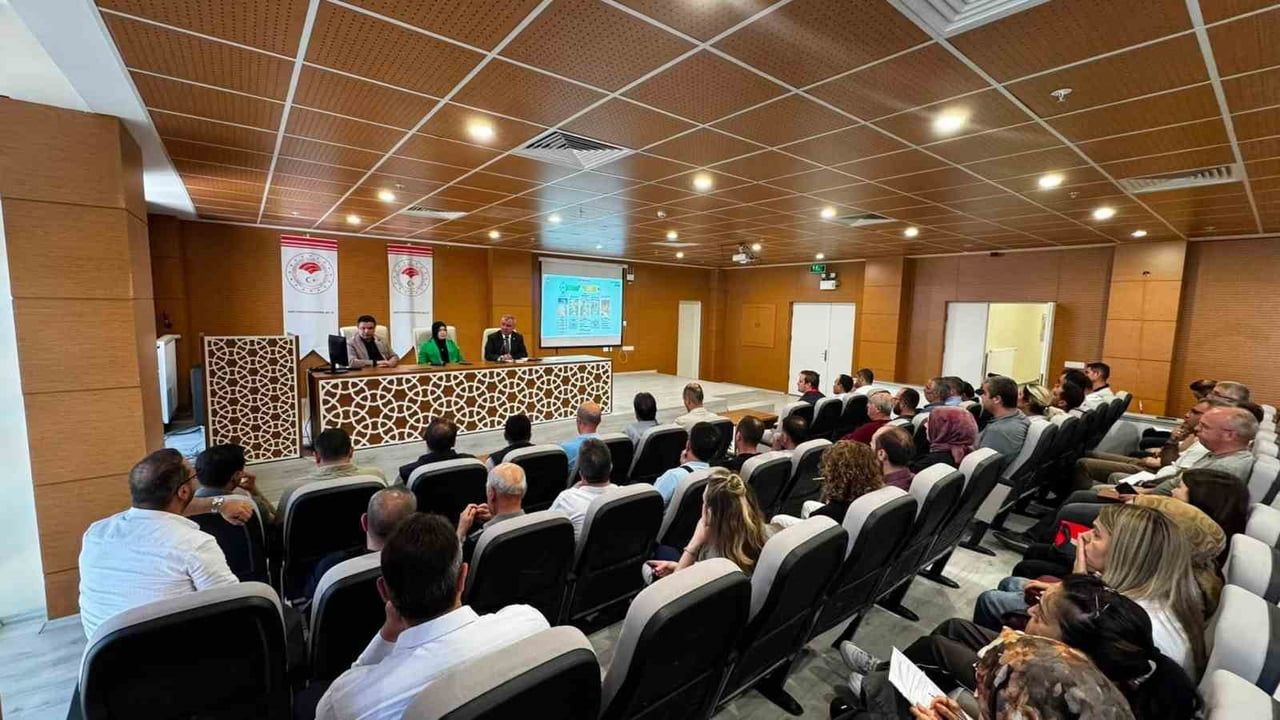 Kütahya'da B-Reçete sistemi bilgilendirme toplantısı yapıldı