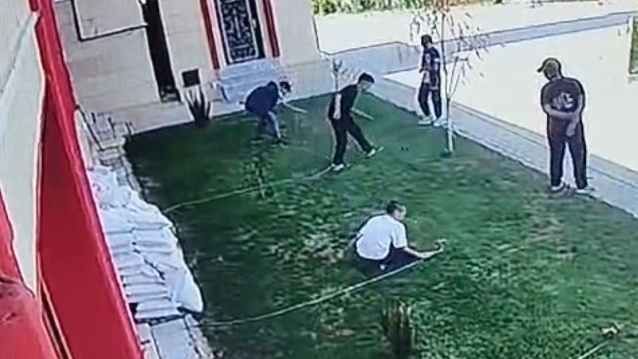 Kütahya'da caminin sulama fıskiyelerine zarar verildi