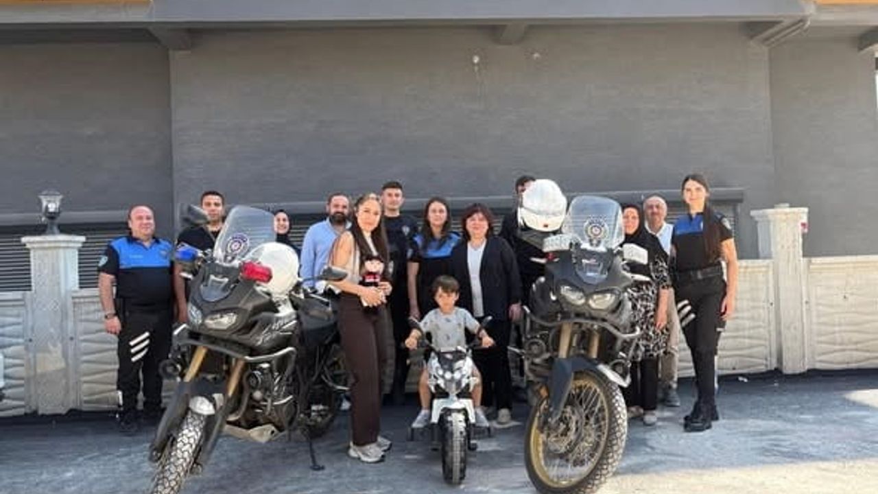 Kütahya'da Polis Eşleri Derneği'nden gazilere vefa, çocuklara Yunus Timleri sürprizi