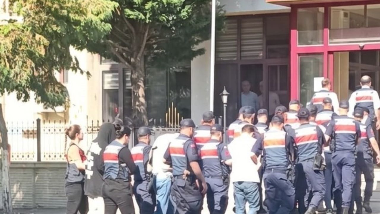Kütahya'da yasa dışı bahis operasyonunda 8 şüpheli adli kontrolle serbest