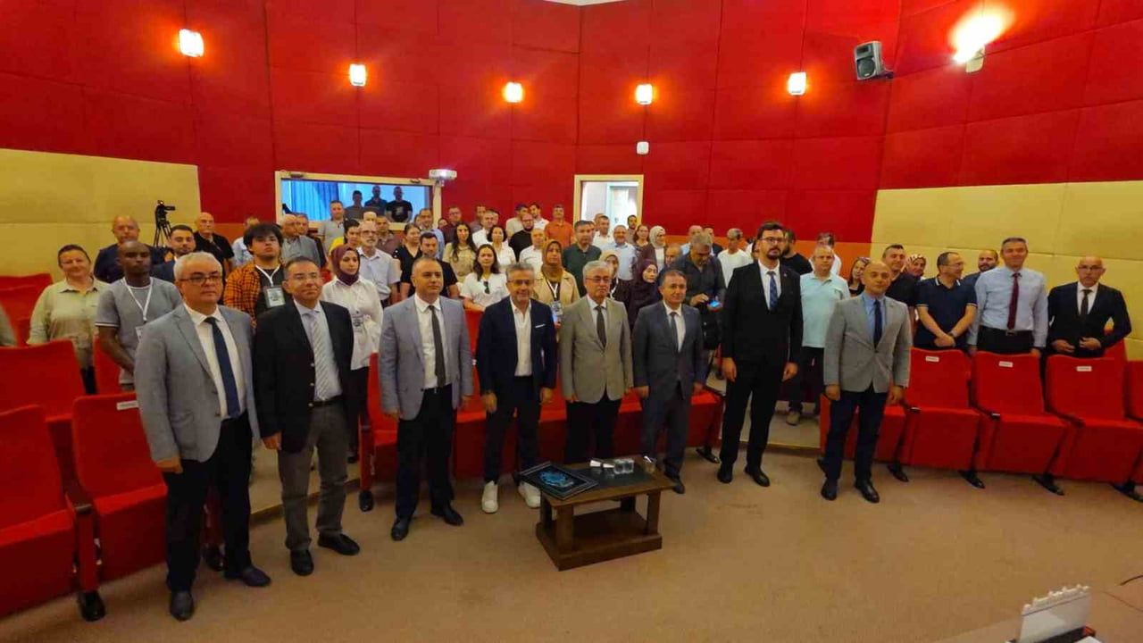 Kütahya Dumlupınar Üniversitesi'nde "İrade bizim, zafer bizim" konferansı