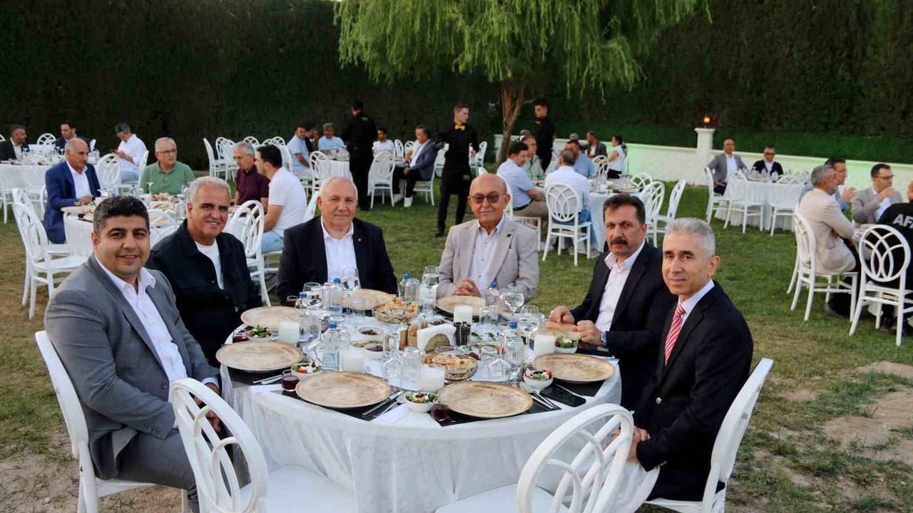 Kütahya OSB’den yeni yaşam alanı: Sanayi 1973 Restaurant Lounge açıldı