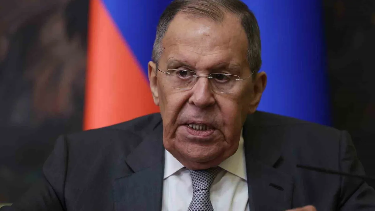 Lavrov: ABD’nin İran’a yönelik saldırıları kimseye fayda sağlamıyor