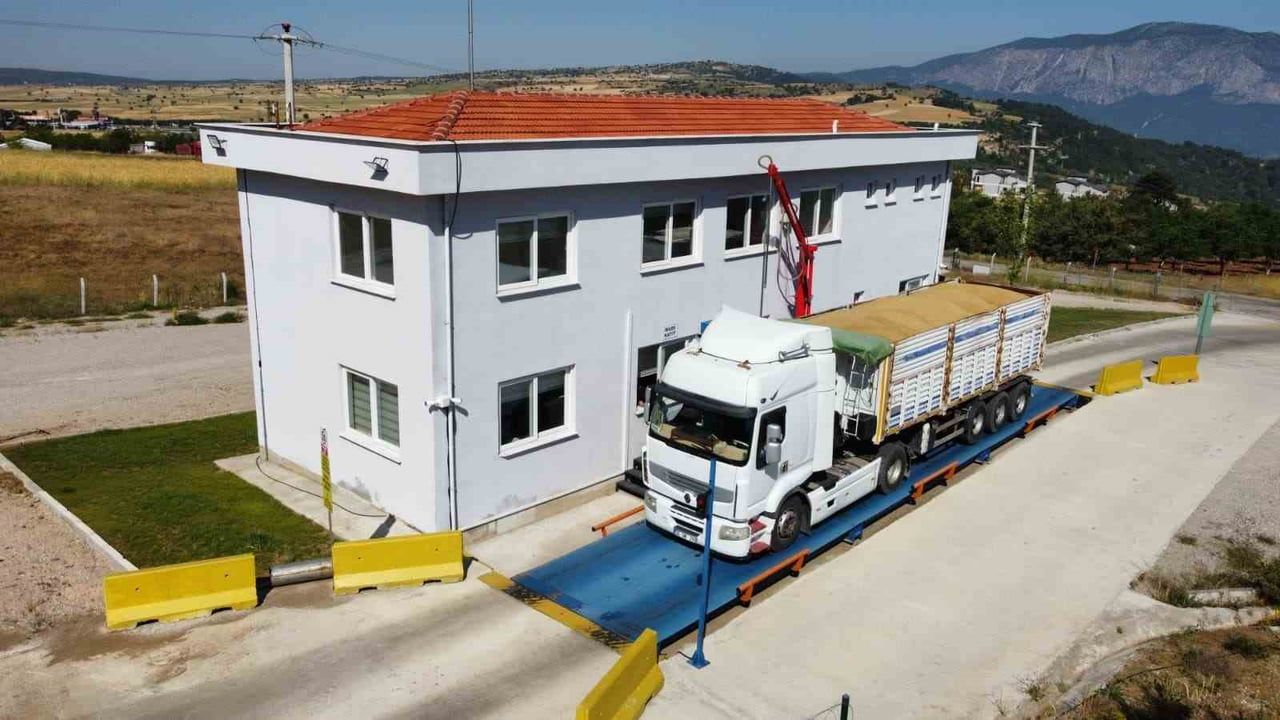 Lisanslı depoculuk Tavas ve Çivril'de üreticilere 45 bin ton güvenliği sundu