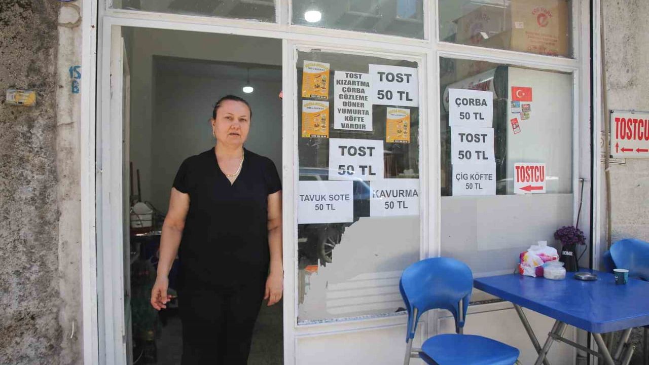 Lüks cip ile gelen aile 500 liralık hesabı ödemeden ayrıldı