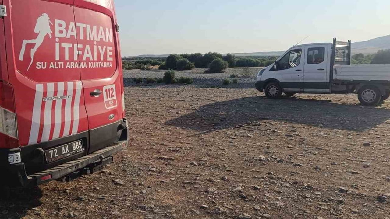 Malabadi köprüsü'nde serinlemek için suya giren 17 yaşındaki genç hayatını kaybetti