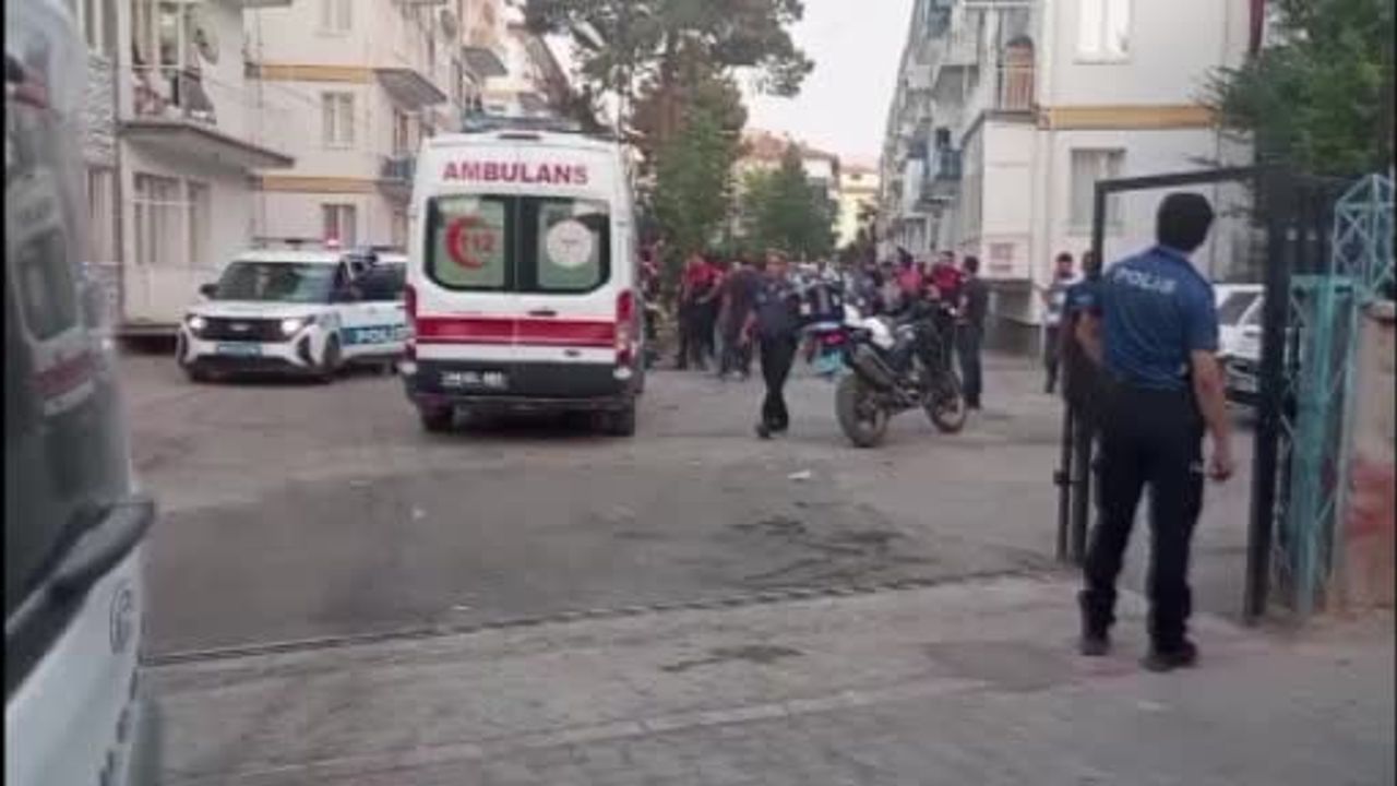 Malatya'da aile içi tartışma kavgaya dönüşünce altı kişi yaralandı
