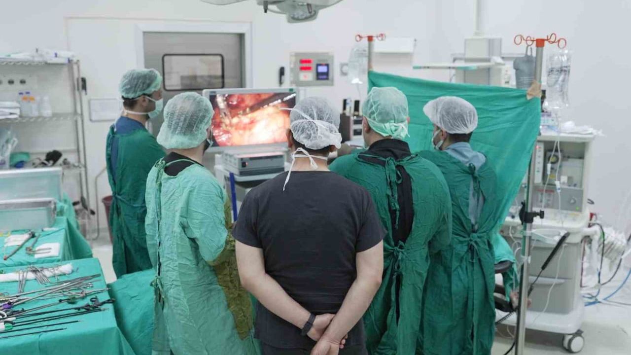 Malatya'da çift taraflı böbrek kanserine başarılı müdahale