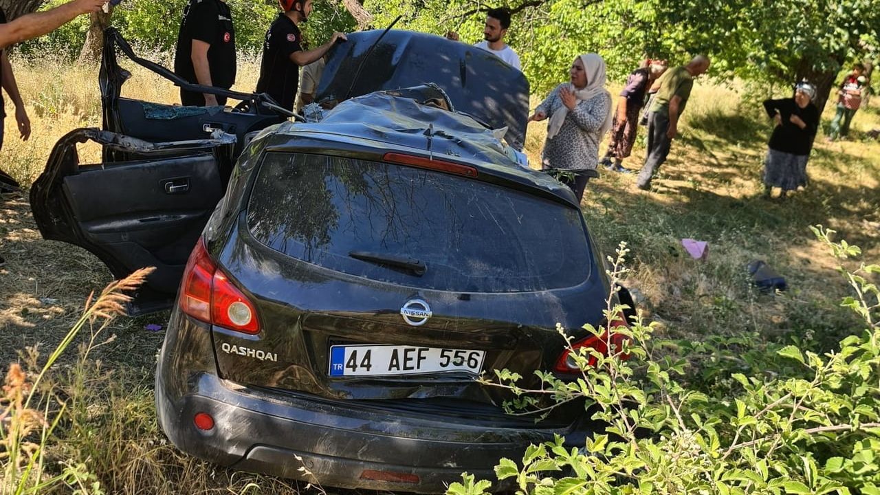 Malatya'da otomobil şarampole devrildi: 1 yaralı