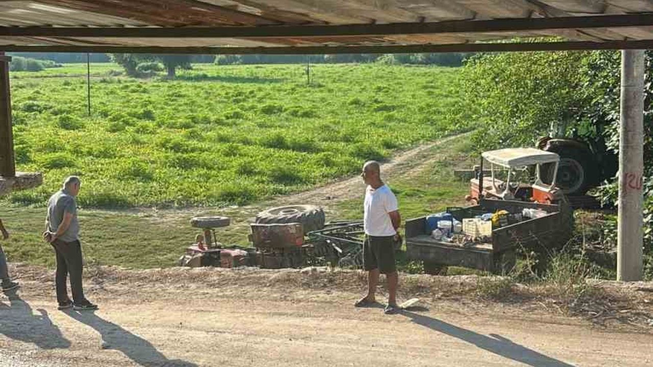 Manavgat'ta traktör devrildi: altında kalan sürücü yaşamını yitirdi