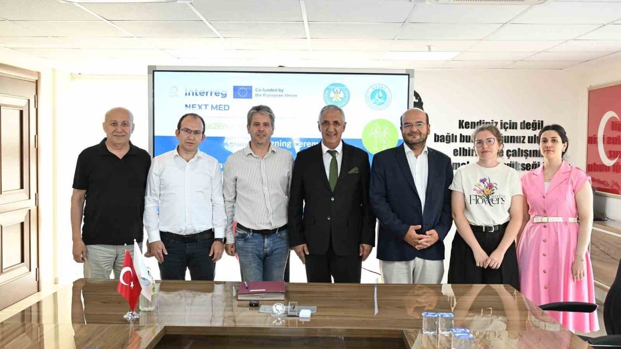 manisa'da atık çamur enerjkiye ve toprak düzenleyiciye dönüşecek proje