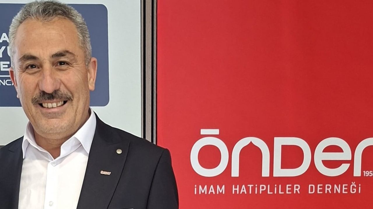 Manisa'da okullara mescit talebi: güvenli ibadet alanı çağrısı