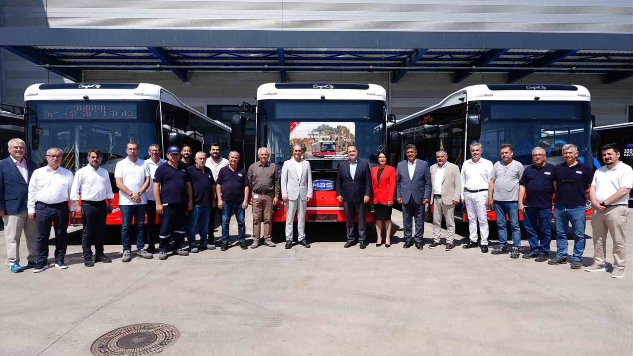 Manisa’nın ulaşım filosuna 15 yeni otobüs
