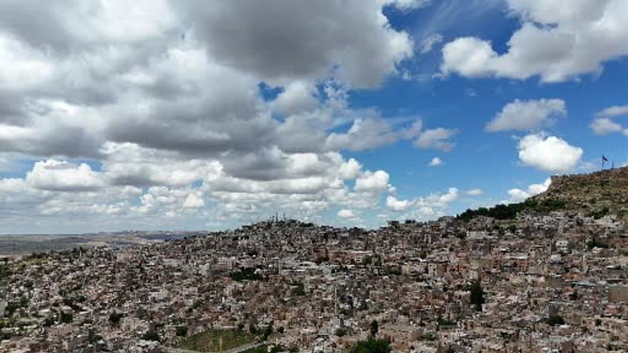 Mardin’de 100 öğrenciye 5 gün ücretsiz otel konaklama desteği