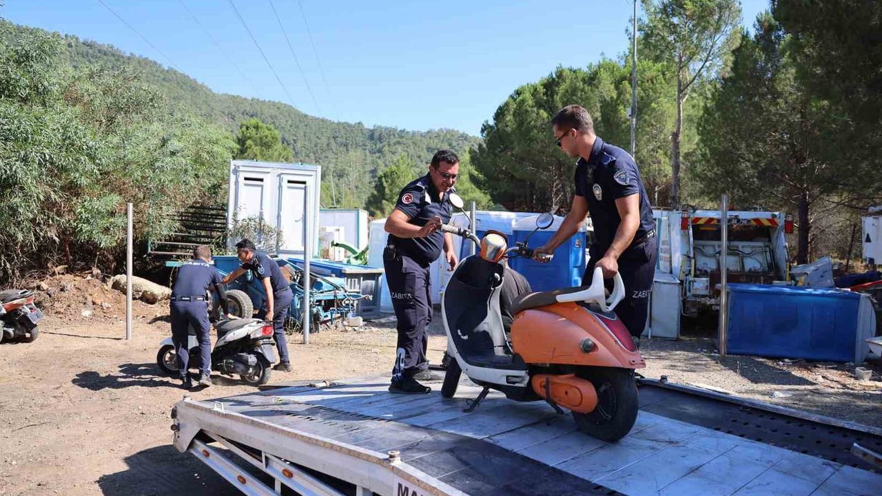 Marmaris'te hurda temizliği başladı