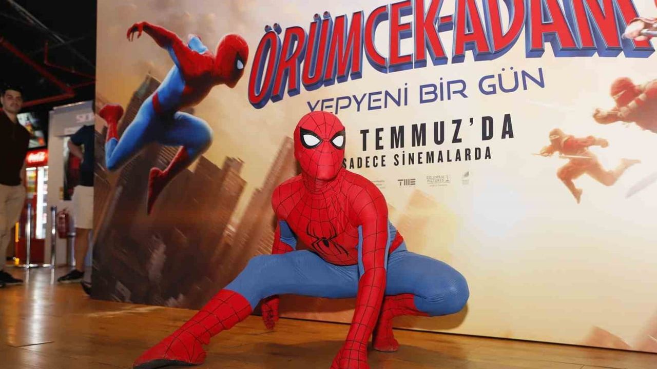 McDonald’s Türkiye restoranlarını örümcek adam evreniyle yeniden donatıyor