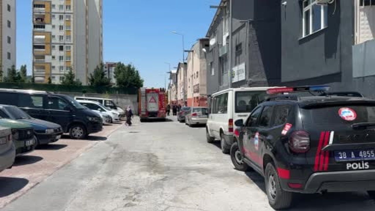 Melikgazi'de çelik eşya atölyesinde yangın söndürüldü