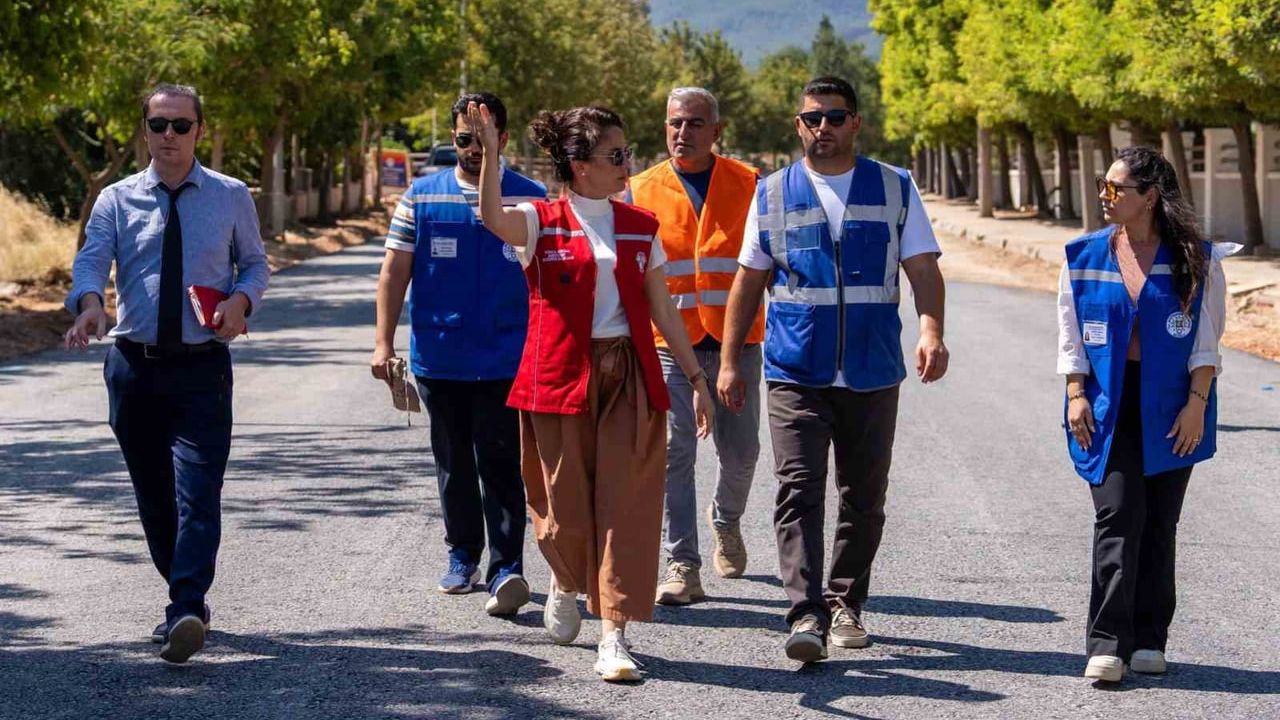Menteşe'de ortak hizmet vurgusu: Köksal Aras mahalleleri dolaştı