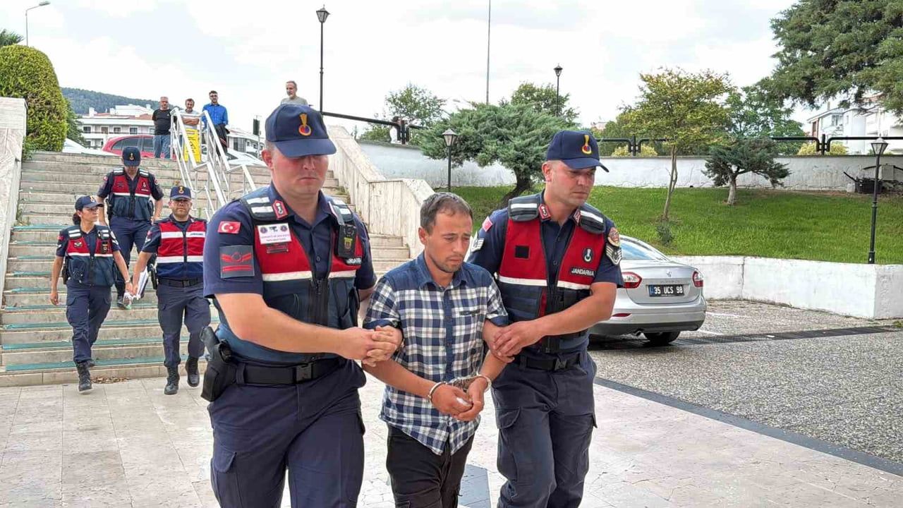 Menteşe’de restoranda akrabasını öldüren zanlı tutuklandı