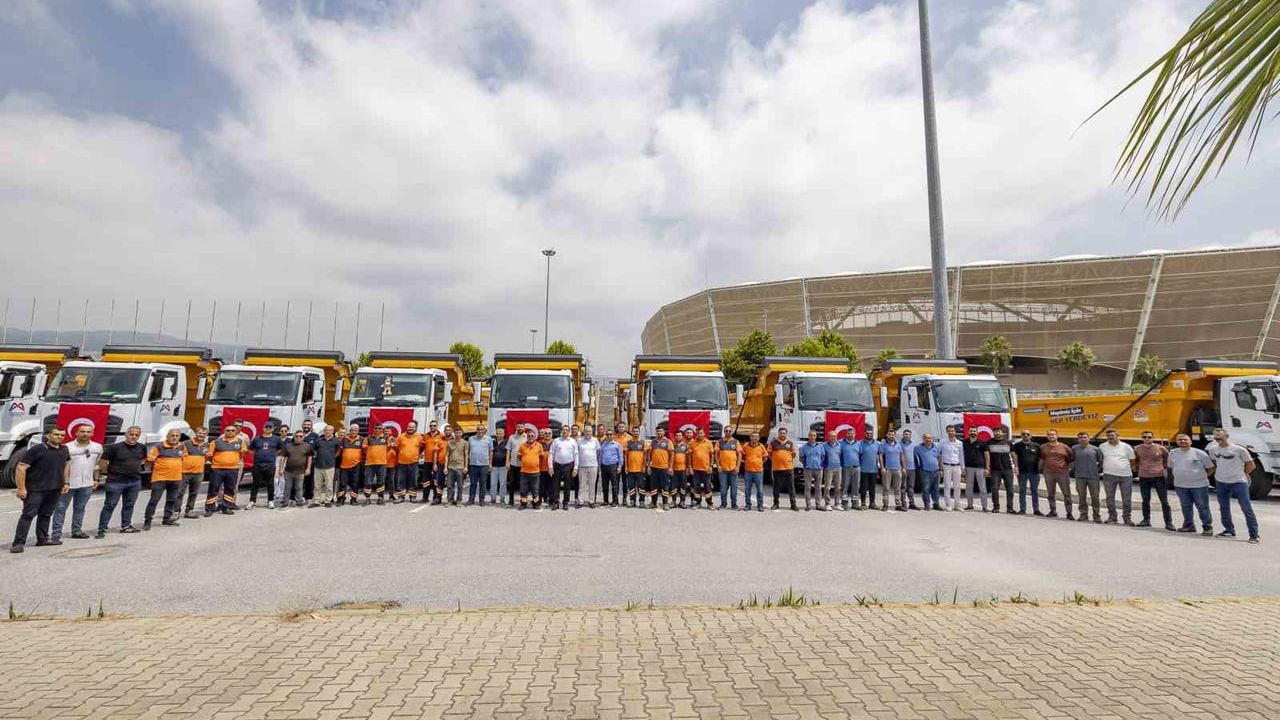 Mersin Büyükşehir Belediyesi araç filosunu 746 araçla güçlendiriyor