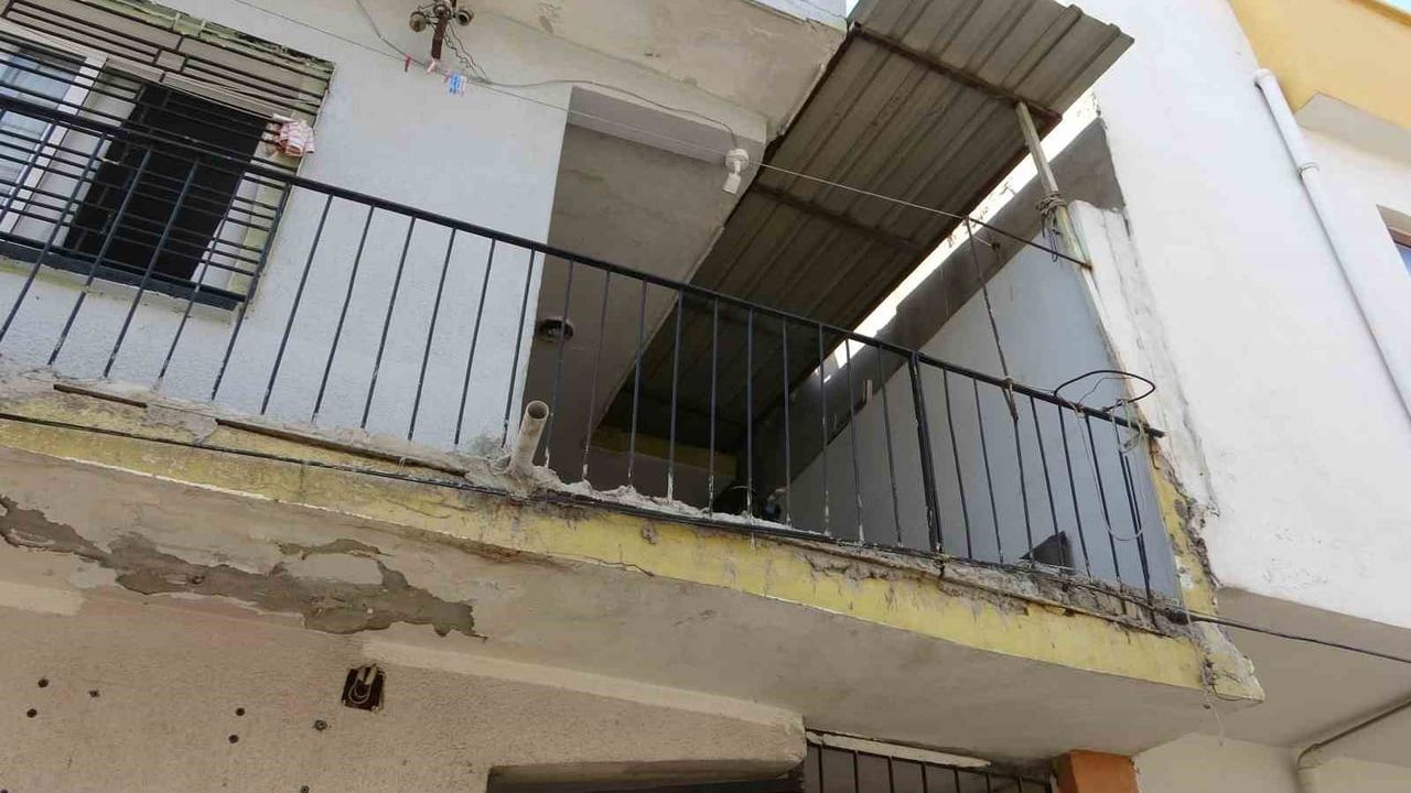 Mersin'de balkonda akıma kapılan 1,5 yaşındaki Yamaç yaşamını kaybetti