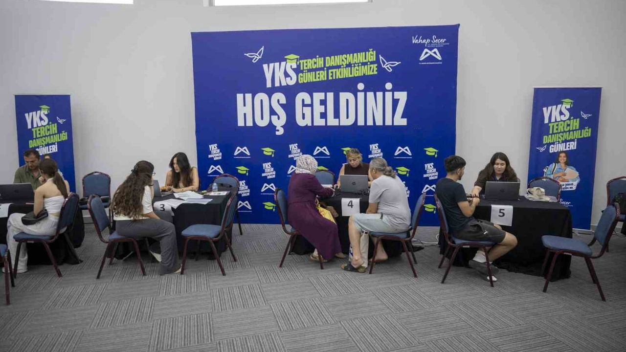 Mersin'de gençlere ücretsiz tercih rehberliği hizmeti