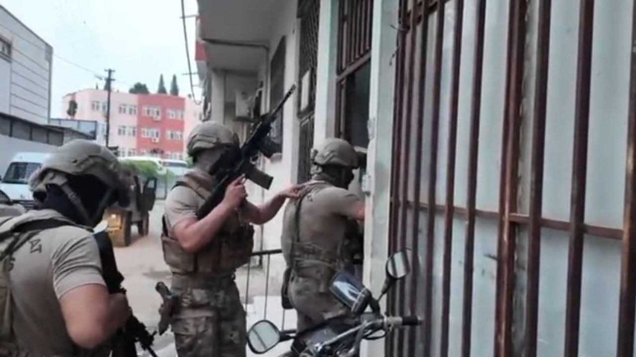 Mersin'de şafak operasyonu: 42 gözaltı
