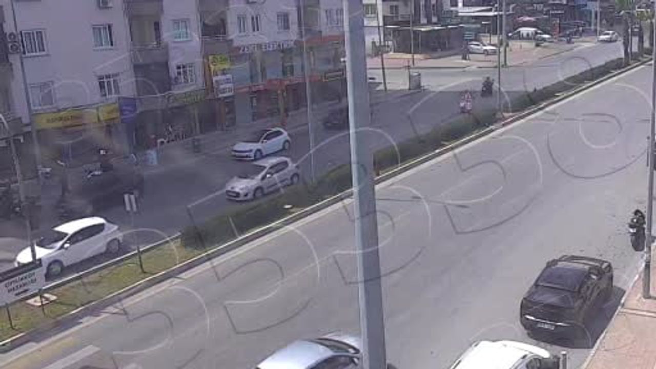 Mersin'de sahte plakalı motosikletle kaçan şüpheli 9 suçtan yakalandı