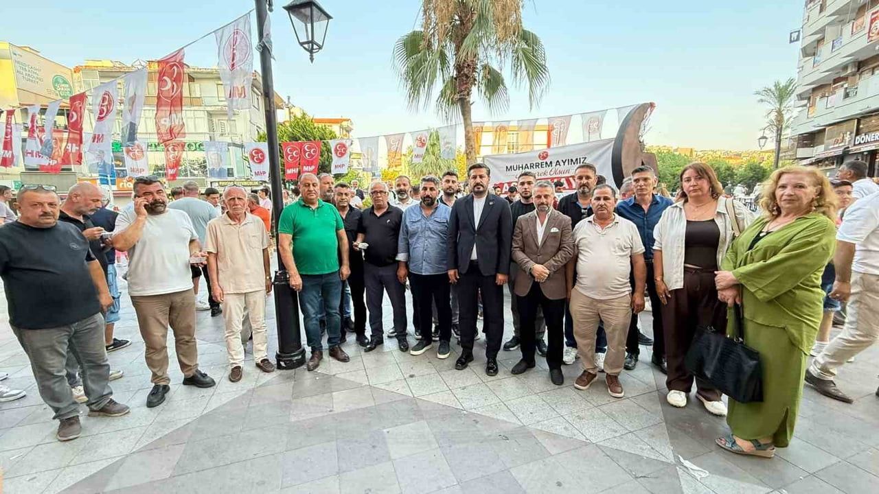 MHP Kuşadası’ndan Muharrem ayında aşure hayrı