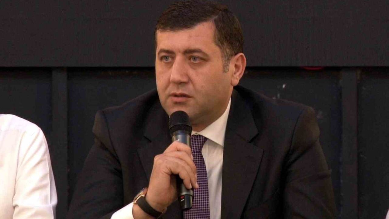 MHP'li Ersoy kayseri'de parti içi kutuplaşma uyarısı yapıp spor ve KTO'da tarafsızlık istedi