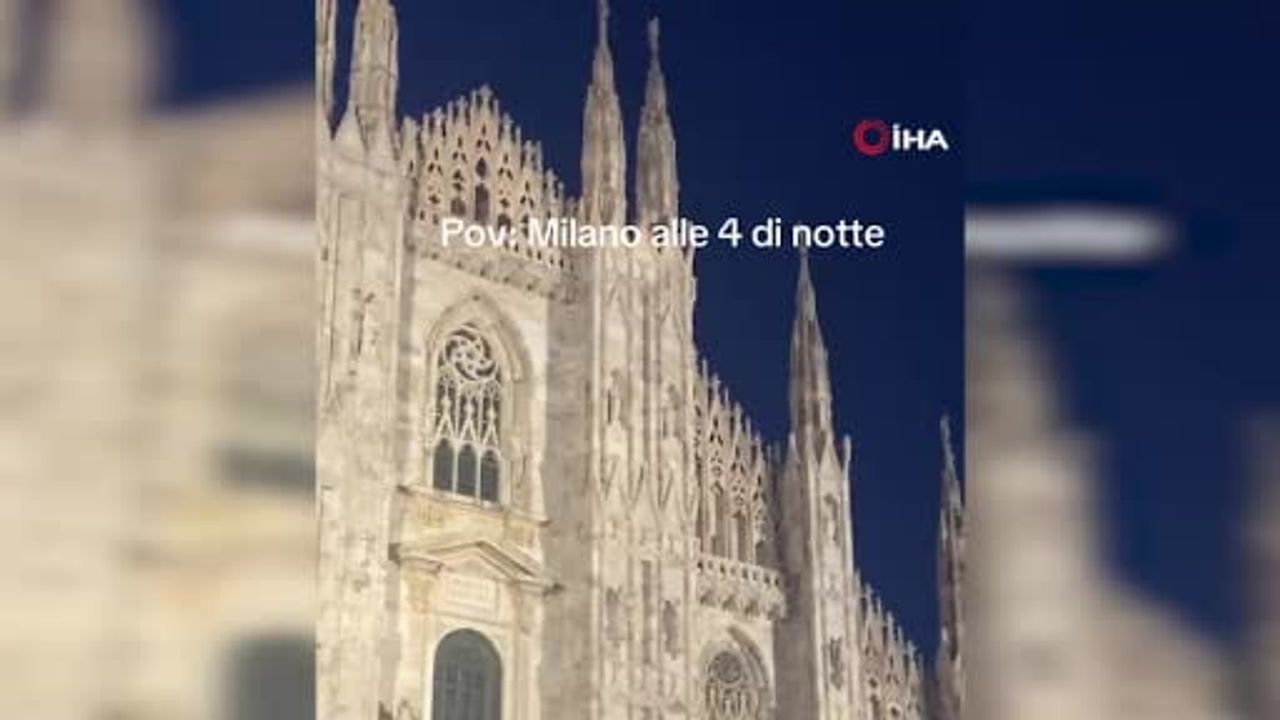 Milano'daki Duomo Katedrali'nden Filistin bayrağı renklerindeki paraşütle atlayış