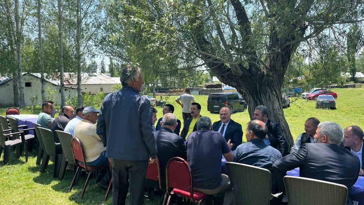 Milletvekili Çalkın Akyaka'da muhtarlar ve vatandaşlarla buluştu