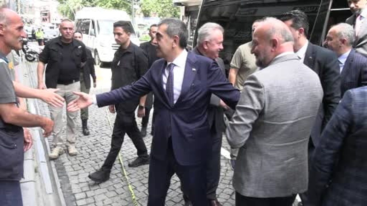 Milli eğitim bakanı Yusuf Tekin: Osmanlı’yla cumhuriyeti barıştırmamız lazım